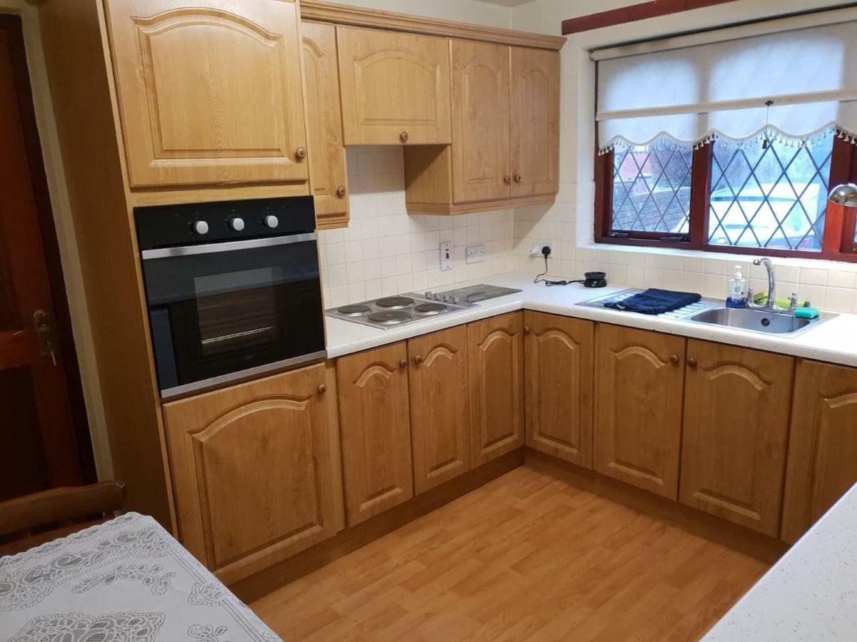 67 Templegrove Apartment Лъндъндери Екстериор снимка