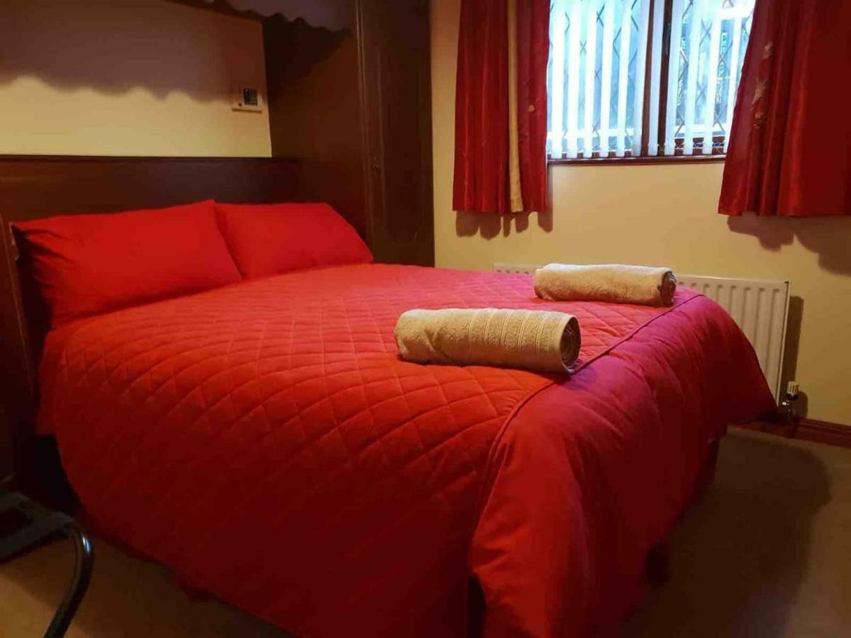 67 Templegrove Apartment Лъндъндери Екстериор снимка
