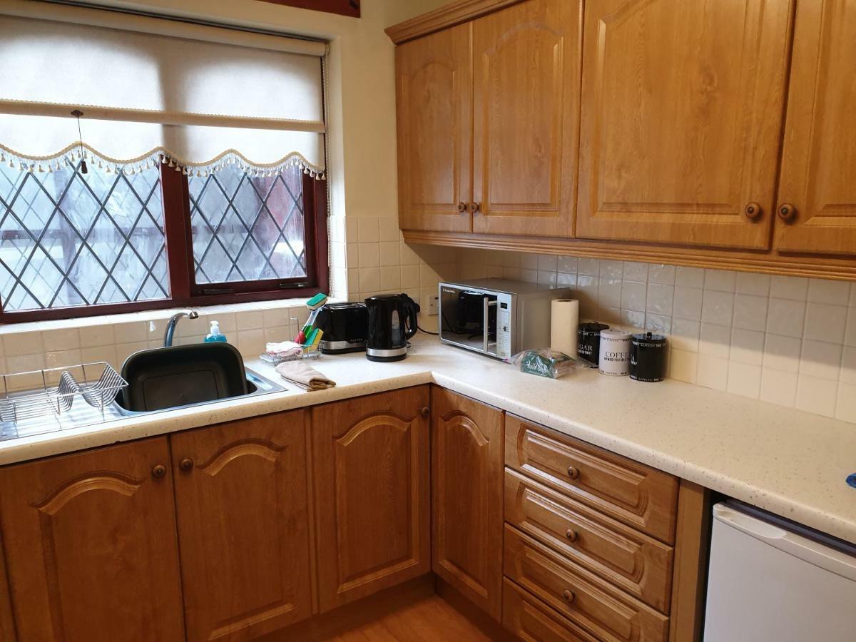 67 Templegrove Apartment Лъндъндери Екстериор снимка